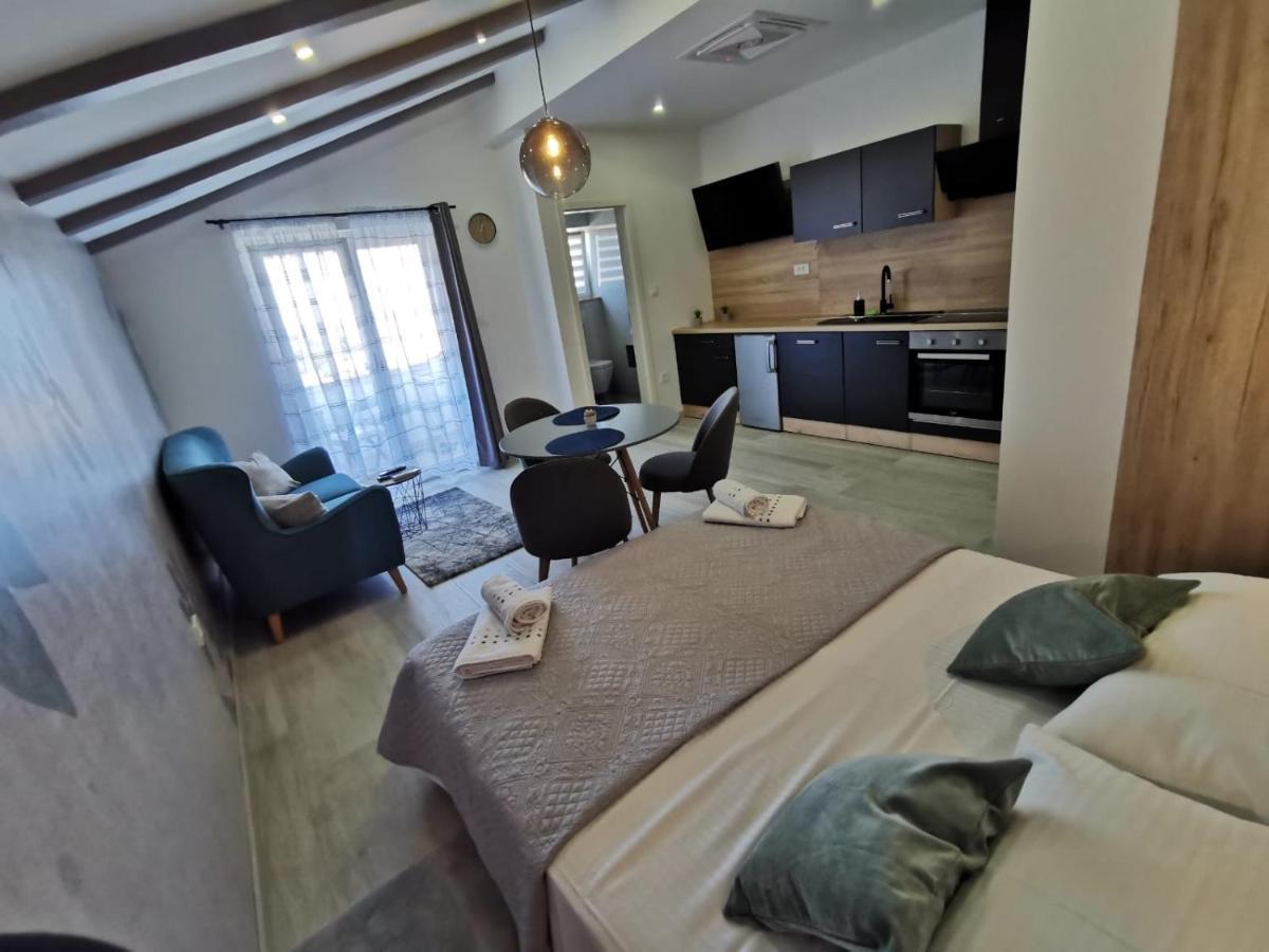 Apartmán New Nikolina 4 Star Mali Lošinj Exteriér fotografie